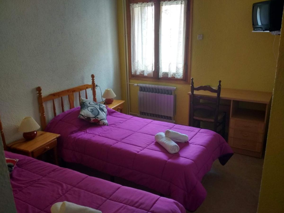 Hostal Pas De La Pera Aransa Экстерьер фото