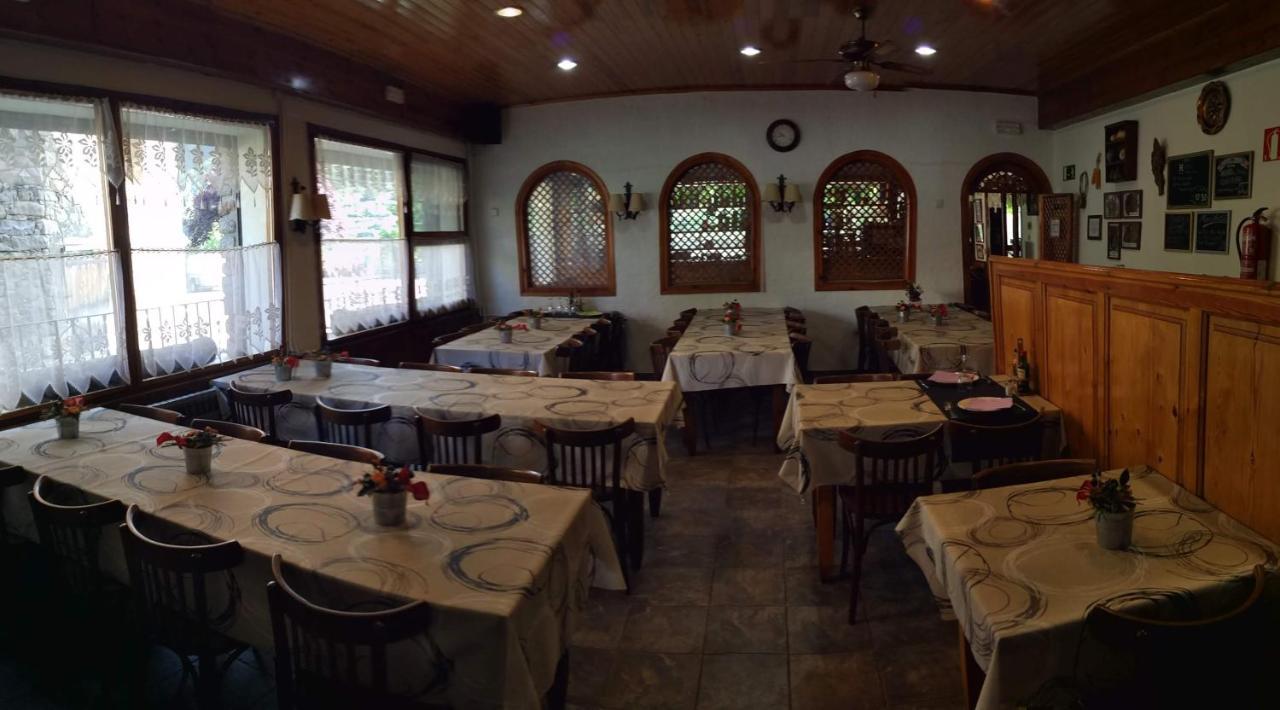 Hostal Pas De La Pera Aransa Экстерьер фото